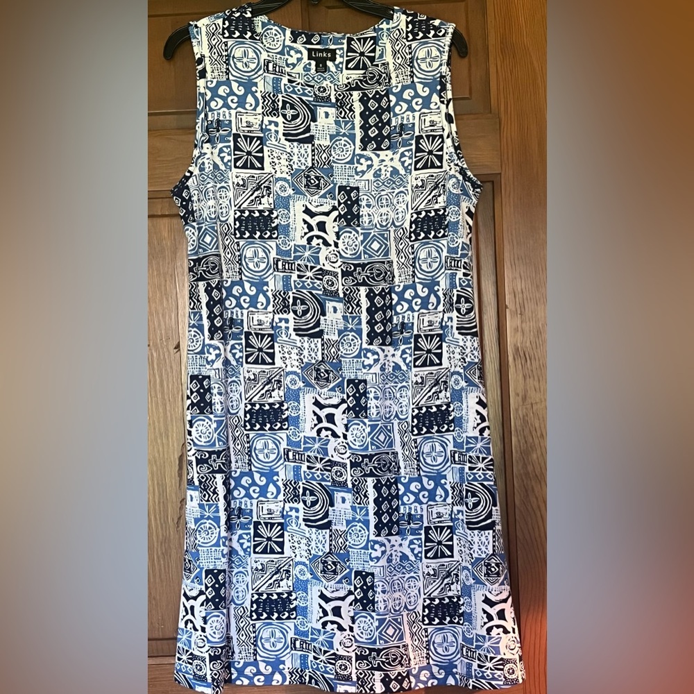 New Small Blue and White Patterned Sleeveless Dress with Pockets!